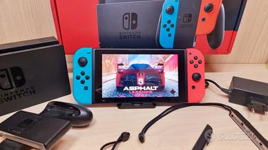 Nintendo switch   32 Gb con Joycon Rosso e Blu