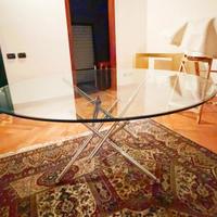 Tavolo Rotondo in cristallo e acciaio 