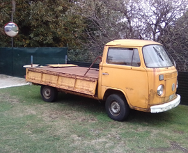 Volkswagen T2 pick up