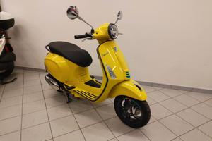 Piaggio Vespa Primavera 125 S Sconto + Bauletto OM