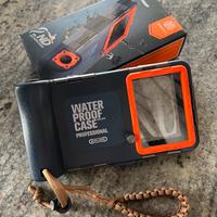 Custodia impermeabile subacquea