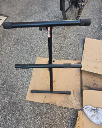 Stand amplificatore per chitarra