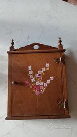 Porta chiavi in legno da parete