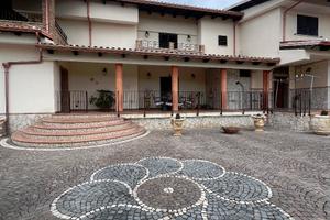 Rif. 473 villa con garage e giardino