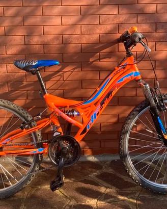 Mountain bike da ragazzo/a