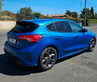 Ford focus st Line