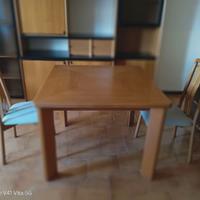 tavolo e 4 sedie