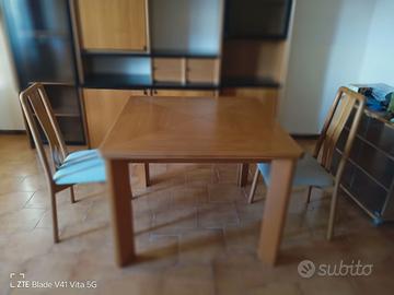 tavolo e 4 sedie