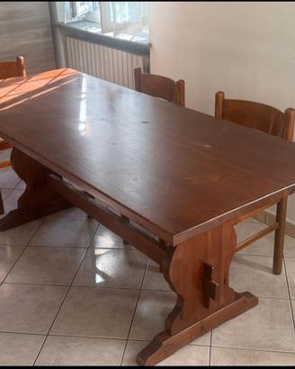 Tavoli in legno