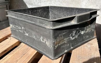 Materiale x magazzino,Cassette ,cassoni ferro