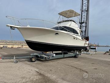 Luhrs 32