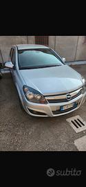 Auto opel