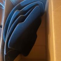 Tappettini polo originali e ruota di scorta