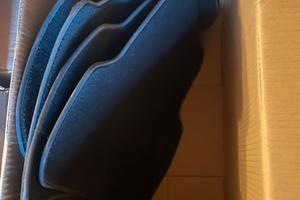 Tappettini polo originali e ruota di scorta