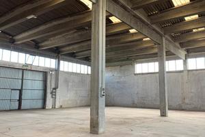 Capannone a Modica (RG)