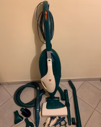 Folletto vk135 con accessori