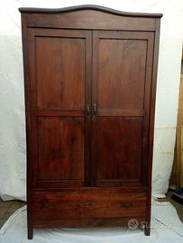 antico armadio in ciliegio 