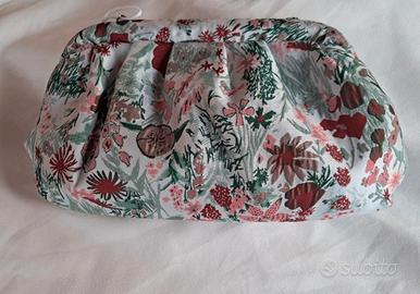 Pochette in tessuto fantasia 
