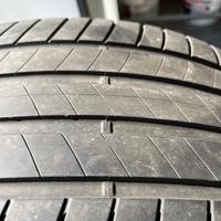 Gomme 245/45/18 brigeston