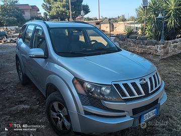 Mahindra  xux500