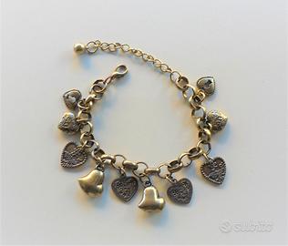 Bracciale con ciondoli a cuore