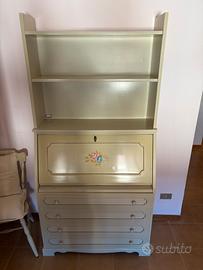 Cassettiera dipinta a mano vintage