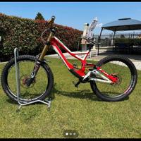 SPECIALIZED M5 DEMO 8. DOWNHILL