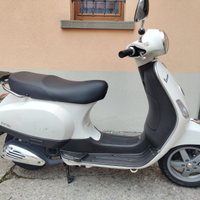 Piaggio Vespa LX50 2T