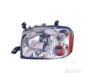 FANALE SINISTRO PER NISSAN NAVARA PICK-UP 720 D22 