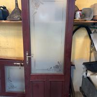 Porte interne in legno con vetro satinato