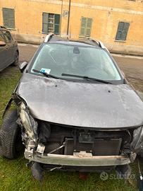 Peugeot 2008 (incidentata)