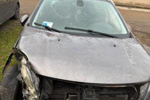 Peugeot 2008 (incidentata)