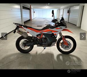 890 Adventure R