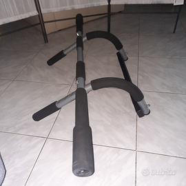 Sbarra per addominali e pettorali nuova