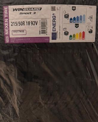 GOMME INVERNALI NEXEN 4 PZ 215/50 R18 92 V 