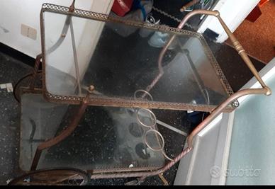 Oggetti epoca vari.. tavolo tondo sala lavabo