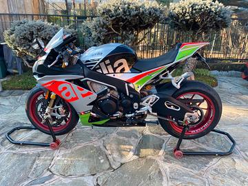 Aprilia rsv4 rf SUPERPOLE 2017 #27.400km