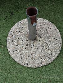 porta ombrellone in cemento 