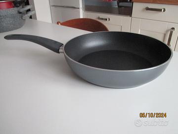 Padella Ikea Made in Italy