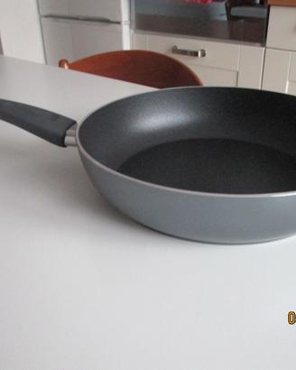 Padella Ikea Made in Italy