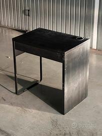 Scrivania studio/lavoro compatta