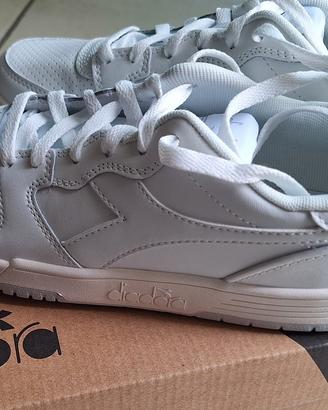 scarpa Diadora Deuce bianca n.39