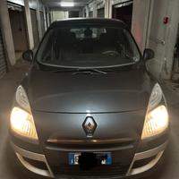 Renault scenic x mood 1.5 diesel  2010