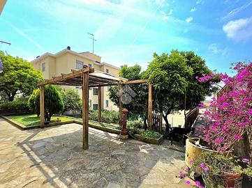 VILLA SINGOLA A SAVONA