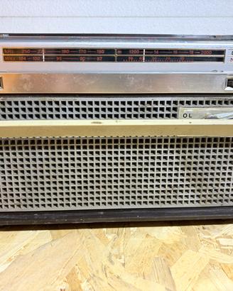 radio vintage Philips Sport 4, originale del 1968.