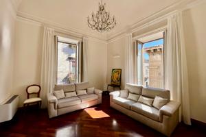 Residenza d'epoca nei pressi di piazza Duomo