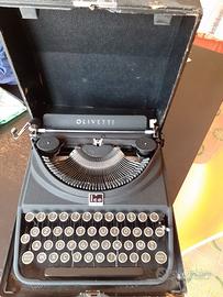 Macchina da scrivere Olivetti Ico