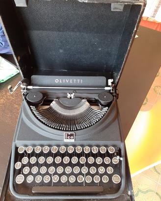 Macchina da scrivere Olivetti Ico