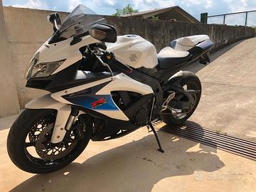 Suzuki GSX R 750 - 2010