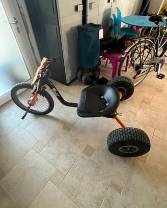Bicicletta drift trike